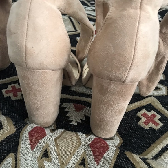 Liliana Heels - Picture 6 of 7